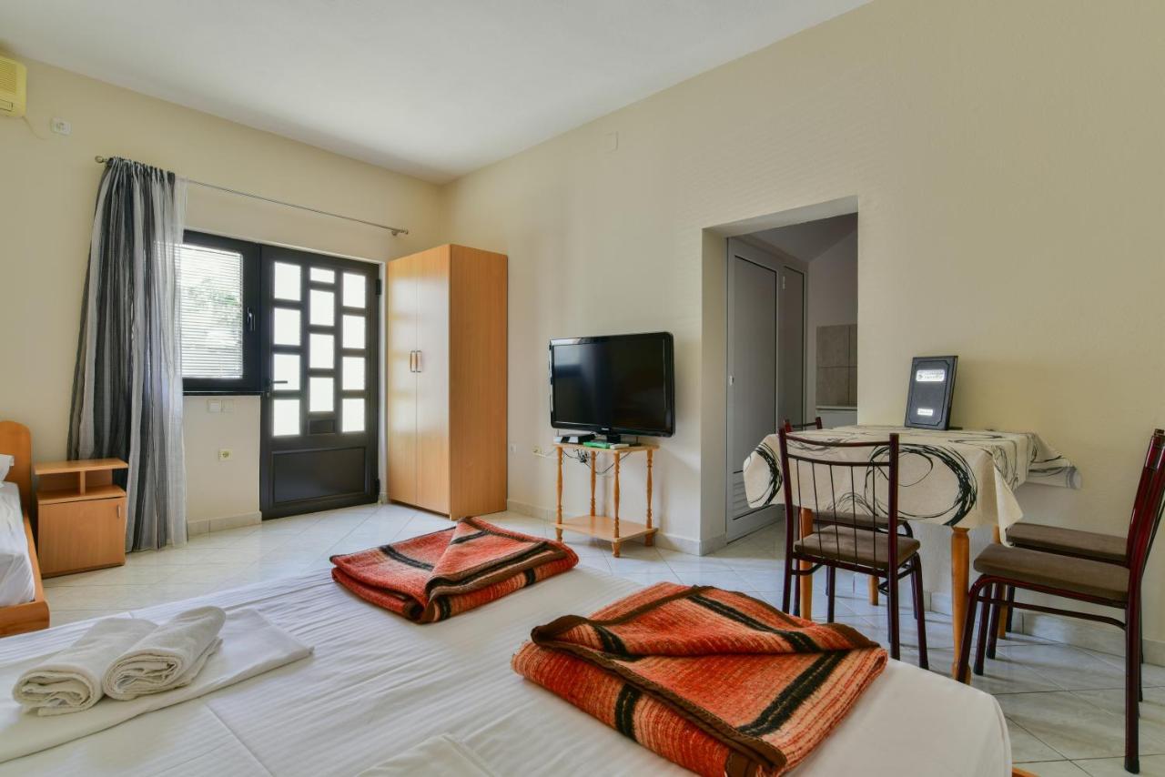Apartments Srzentic Petrovac Luaran gambar