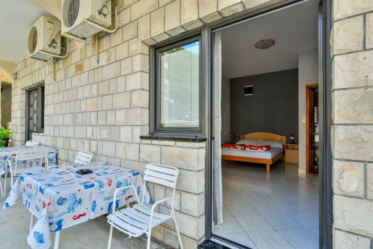 Apartments Srzentic Petrovac Luaran gambar