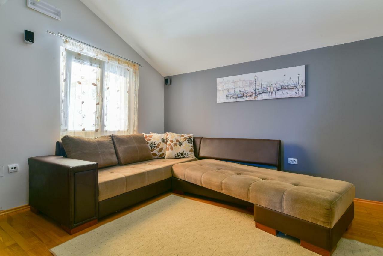 Apartments Srzentic Petrovac Luaran gambar