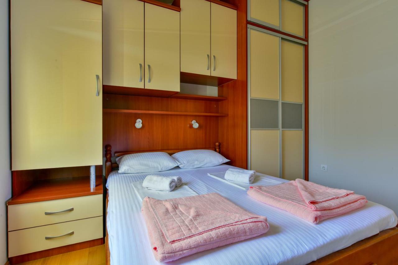 Apartments Srzentic Petrovac Luaran gambar