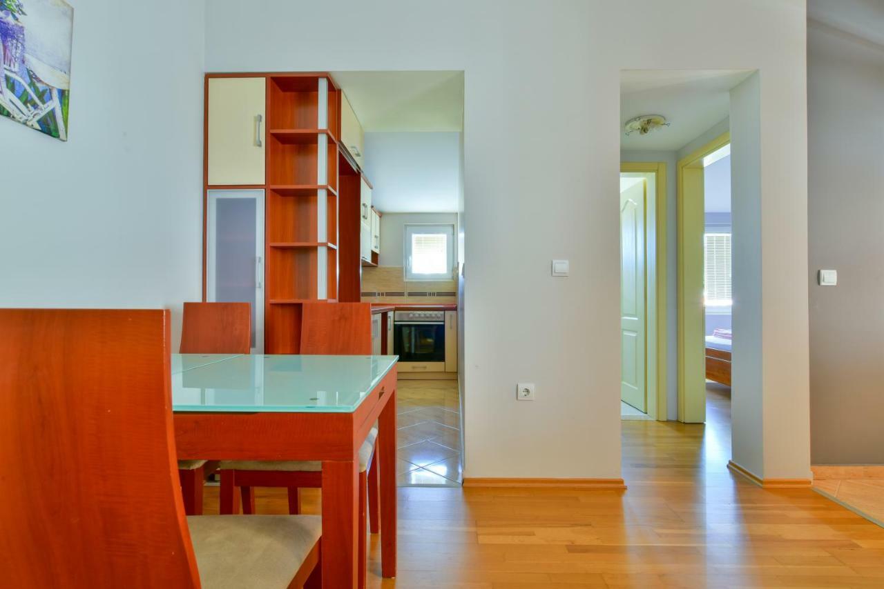 Apartments Srzentic Petrovac Luaran gambar