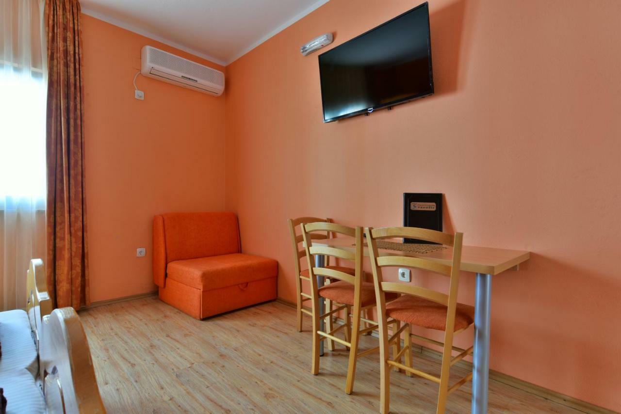Apartments Srzentic Petrovac Luaran gambar