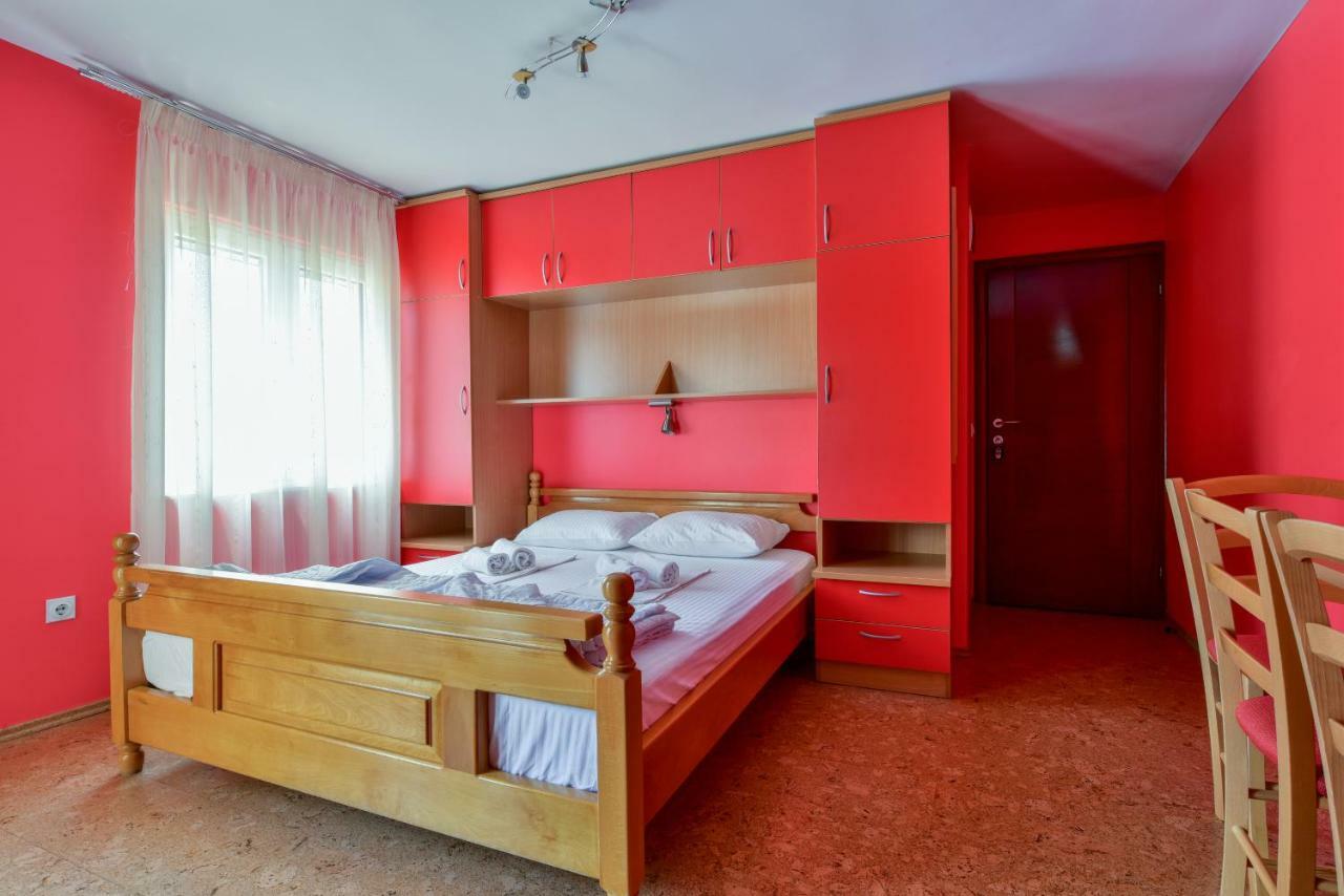 Apartments Srzentic Petrovac Luaran gambar