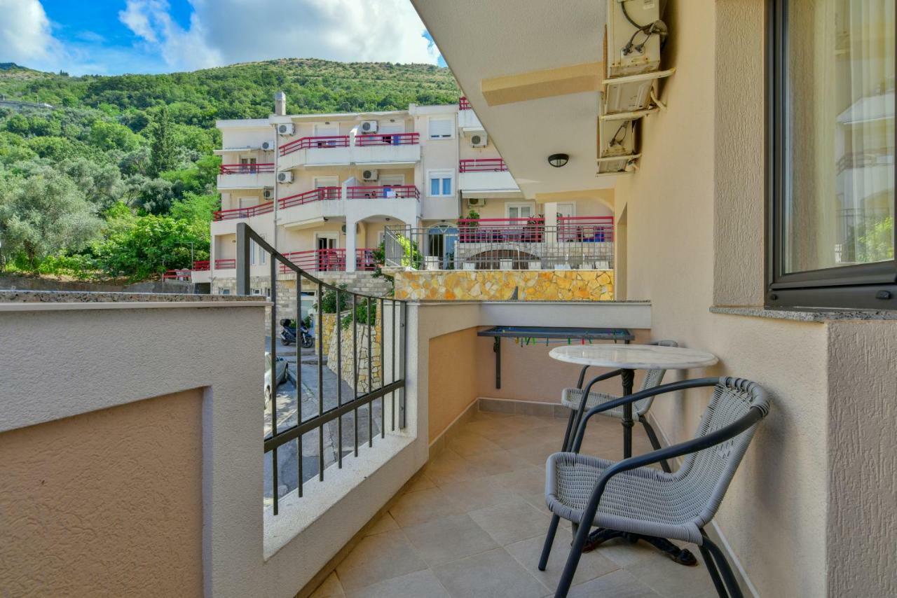 Apartments Srzentic Petrovac Luaran gambar
